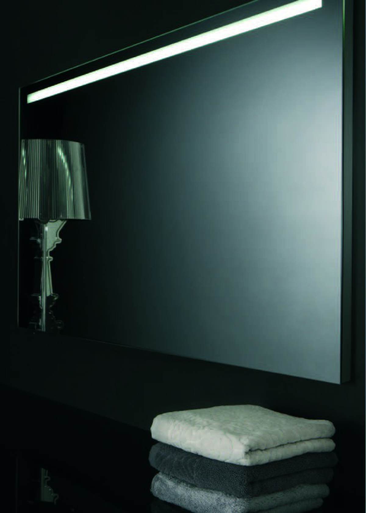 Añadir al carrito Espejo con luz horizontal alto de 60 cms